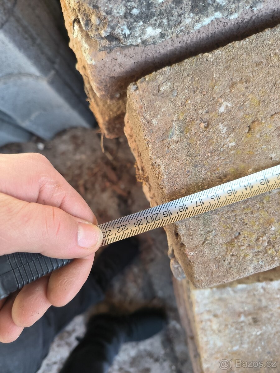 Prodám betonové panely +- 80 ks - 4