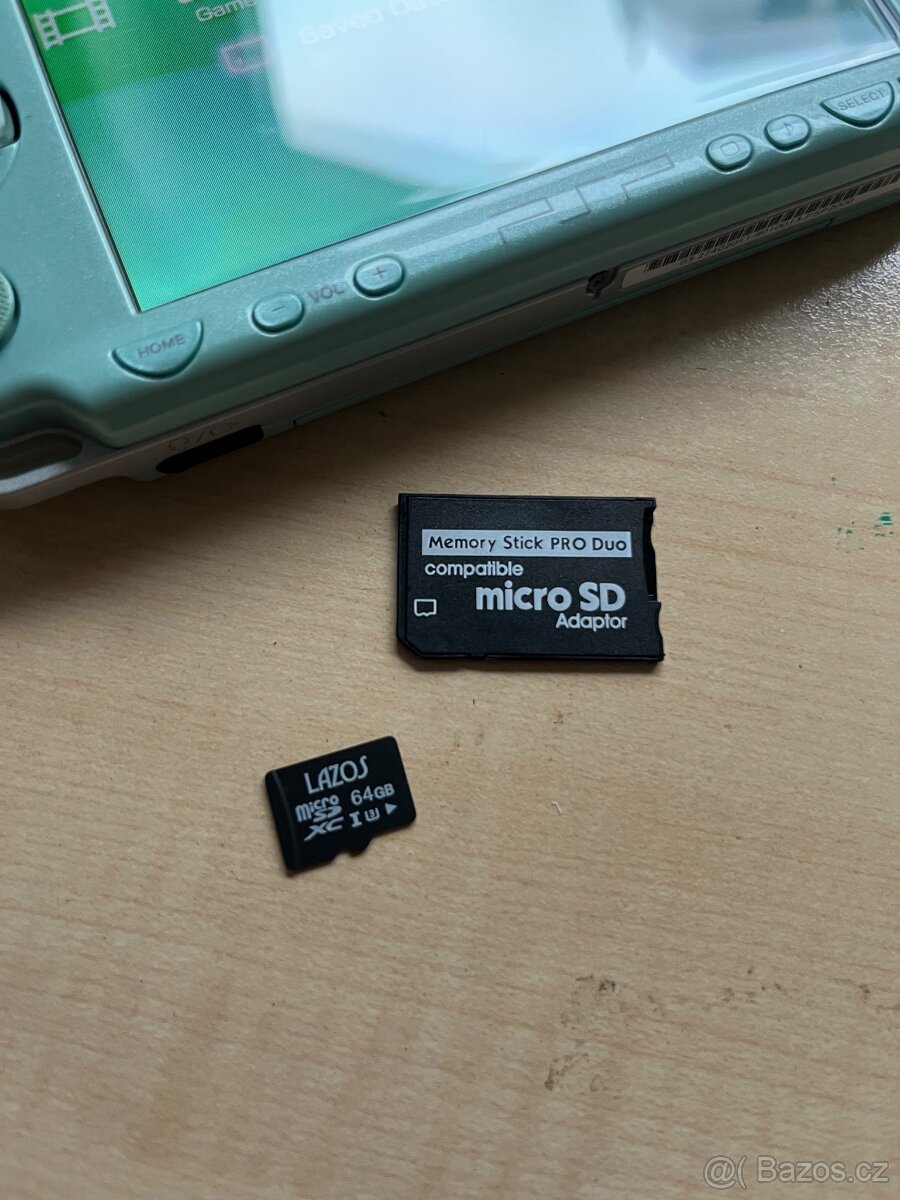 Sony PSP 2000 Mint Green s 64GB kartou - 4
