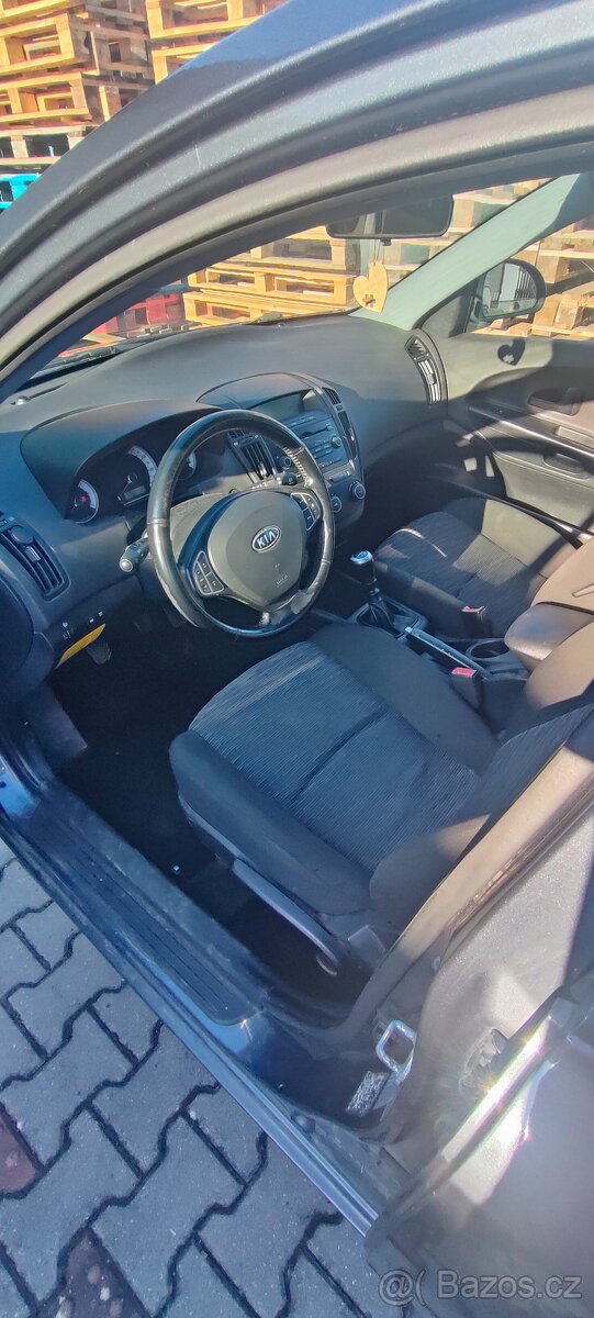 Kia ceed 1.6 diesel - 4