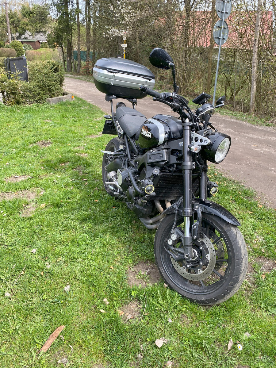Yamaha XSR 900 - 4
