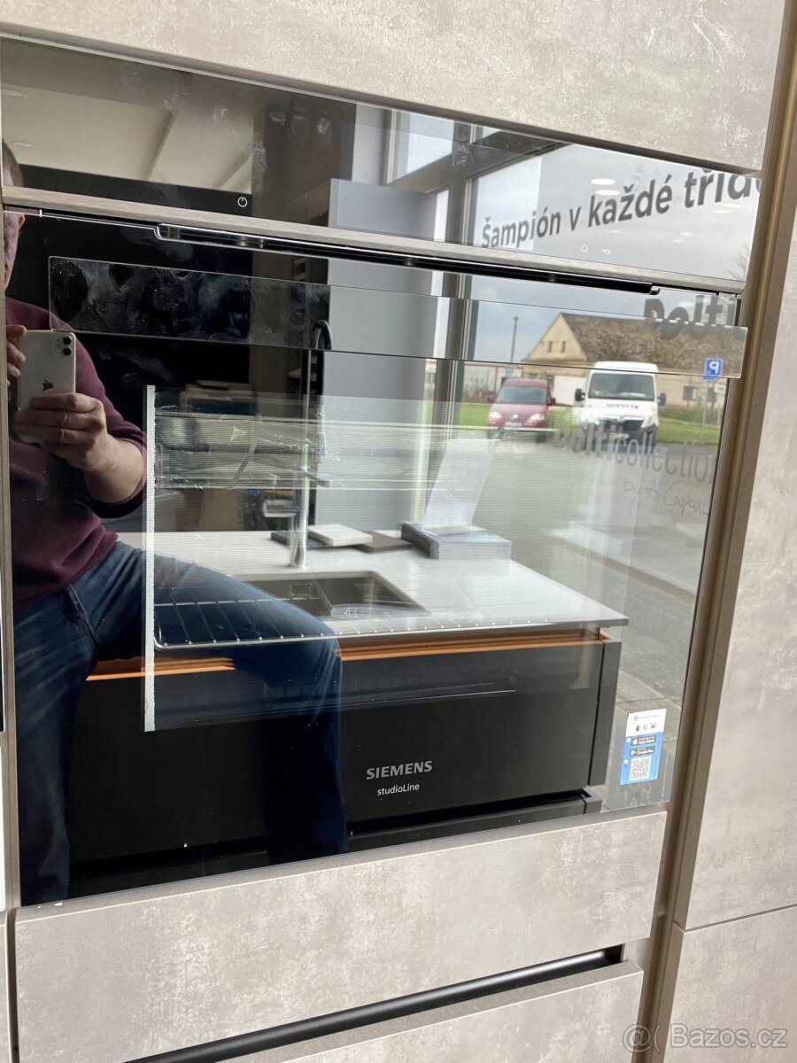 Nová parní trouba SIEMENS STUDIO HS958GDD1 s připojen vody - 4