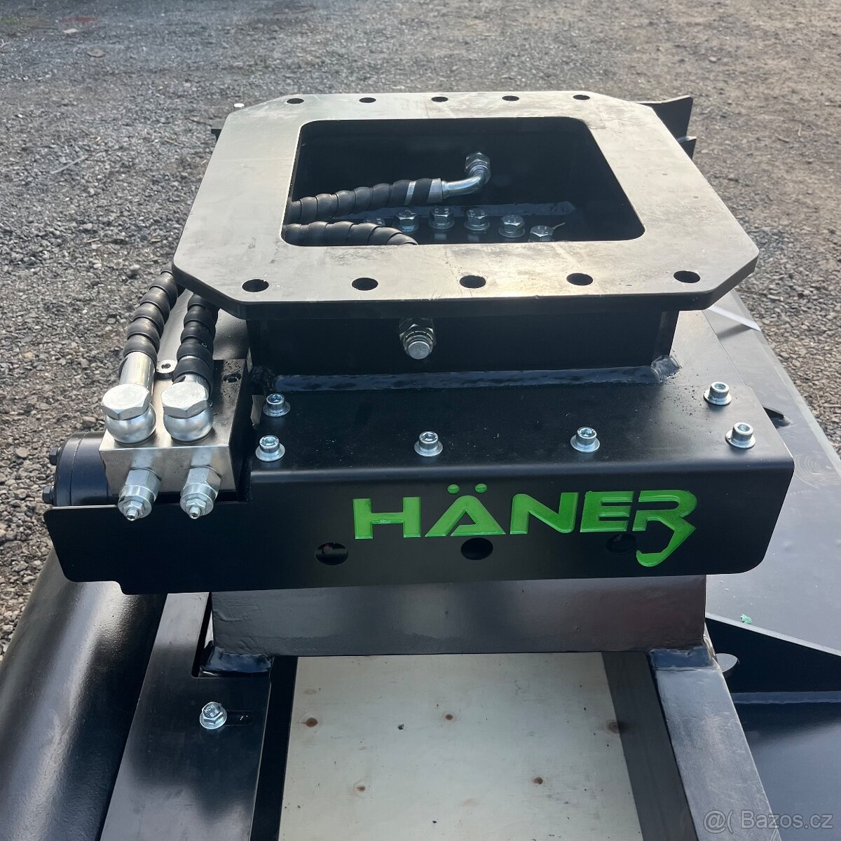 Rovnací rám pro bagry 8-14t - 4