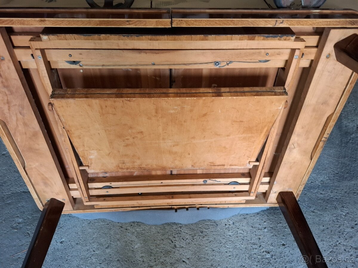 Jídelní stůl Halabala + židle Ton - 4