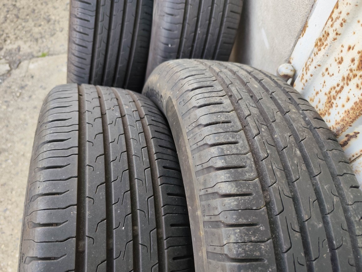 16"zánovní letní pneu Continental 205/60/16 4ks=4000Kč - 4