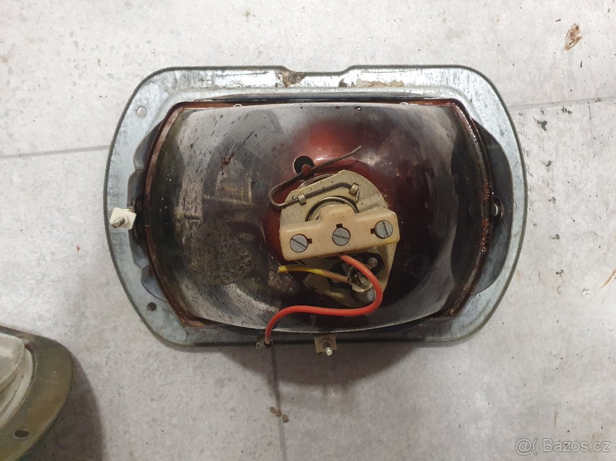 Svetla Moskvič 2140 - 4