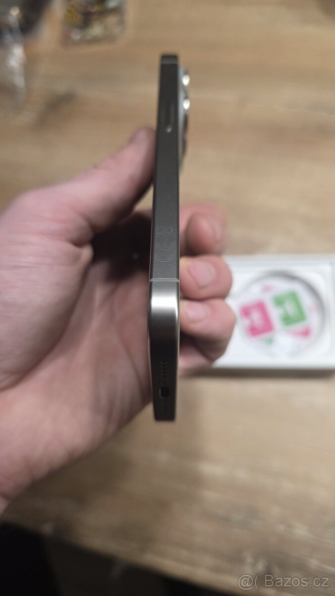 iPhone 15 Pro 128GB | Top stav | Baterie 90% + Velká výbava - 4