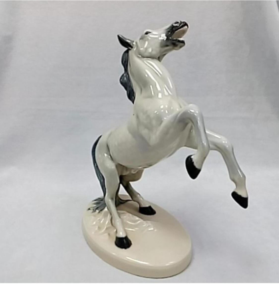 Pirkenhammer veľký kôň porcelánová soška - 4