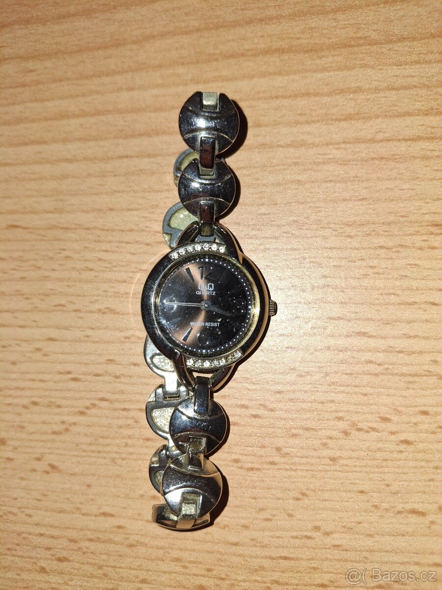 Dámské japonské hodinky Q&Q, nálezní - 4