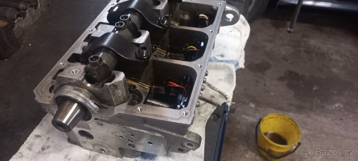 Hlava motoru ŠKODA Fabia II / Romster - 4