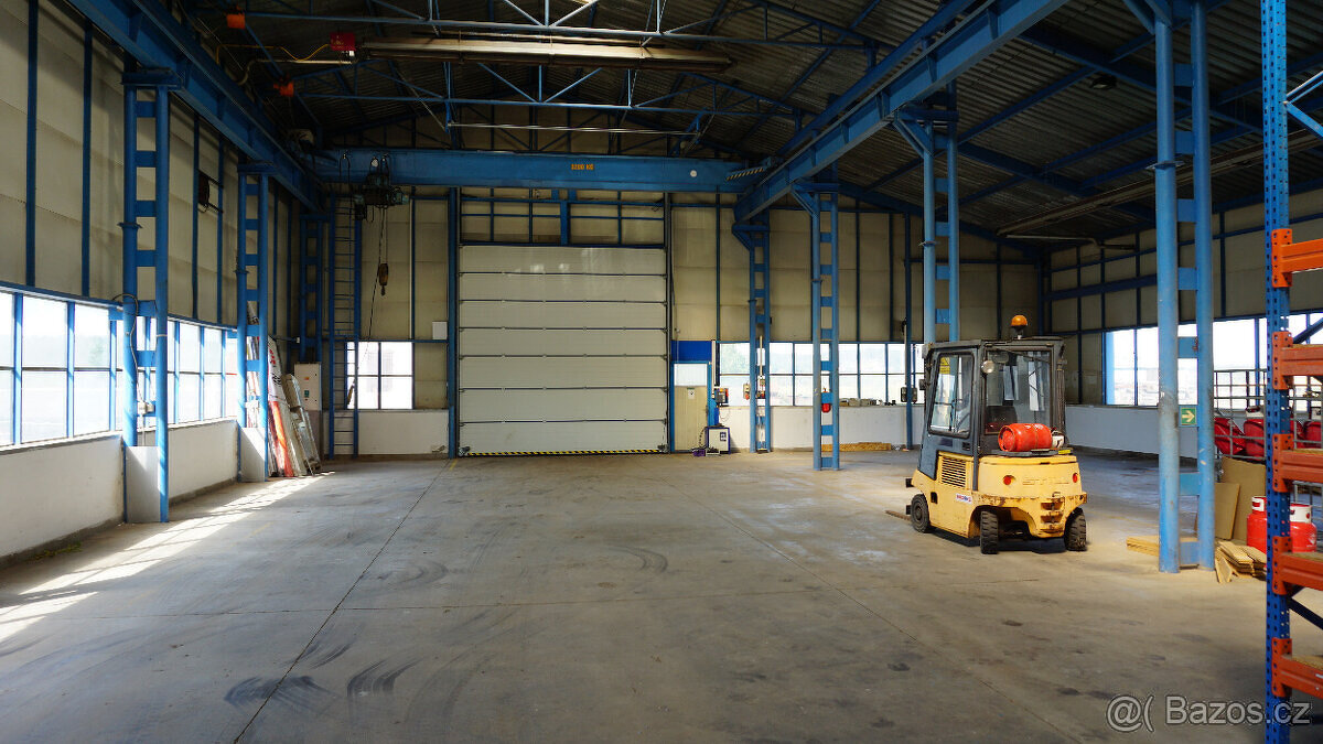 výrobní hala 600m2, skladovací prostor - 4