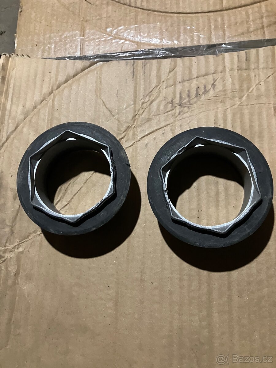 Prodám originální pokličky na alu kola BBS - 4