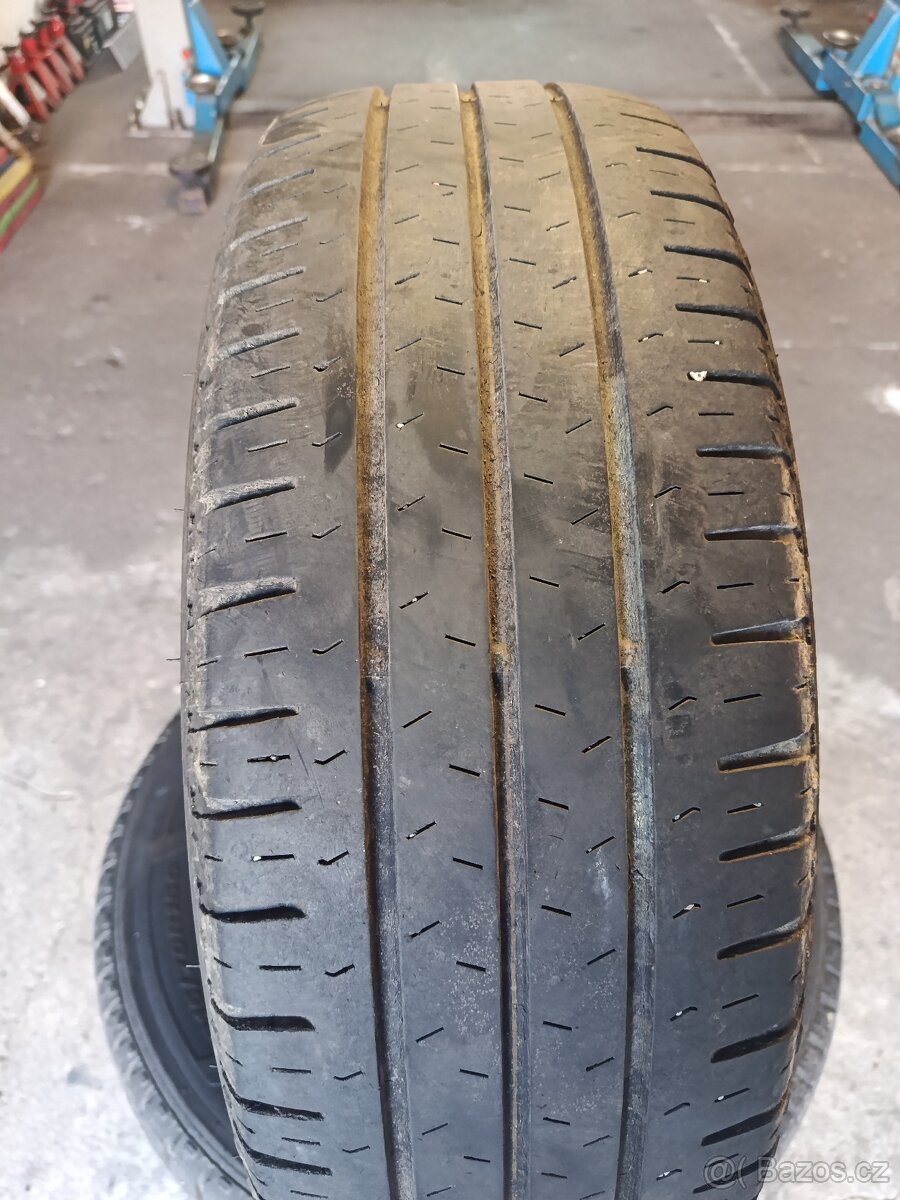 Pneu R15 C - 4