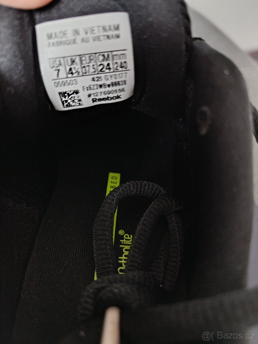 Dámská běžecká obuv značky Reebok 37.5 - 4