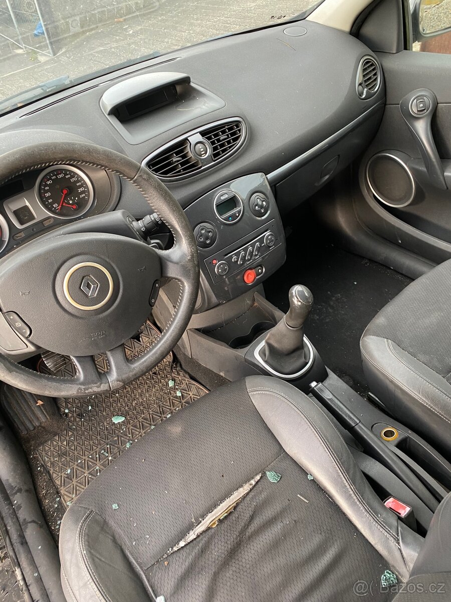 Renault clio - 4