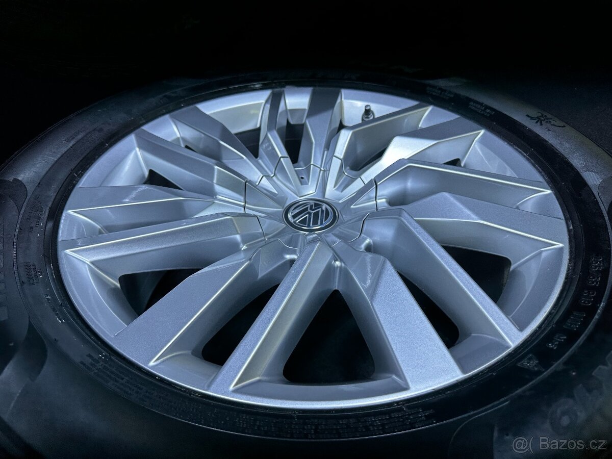 VW Touareg 3 CR7 Zimni kola 255/55 R19 pneu Pirelli Scorpion - 4