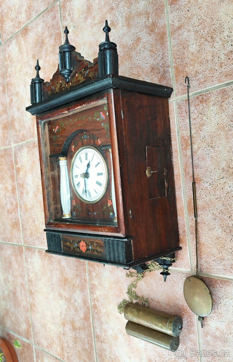 starožitné selské dřevěné vyřezávané hodiny schwarzwald - 4