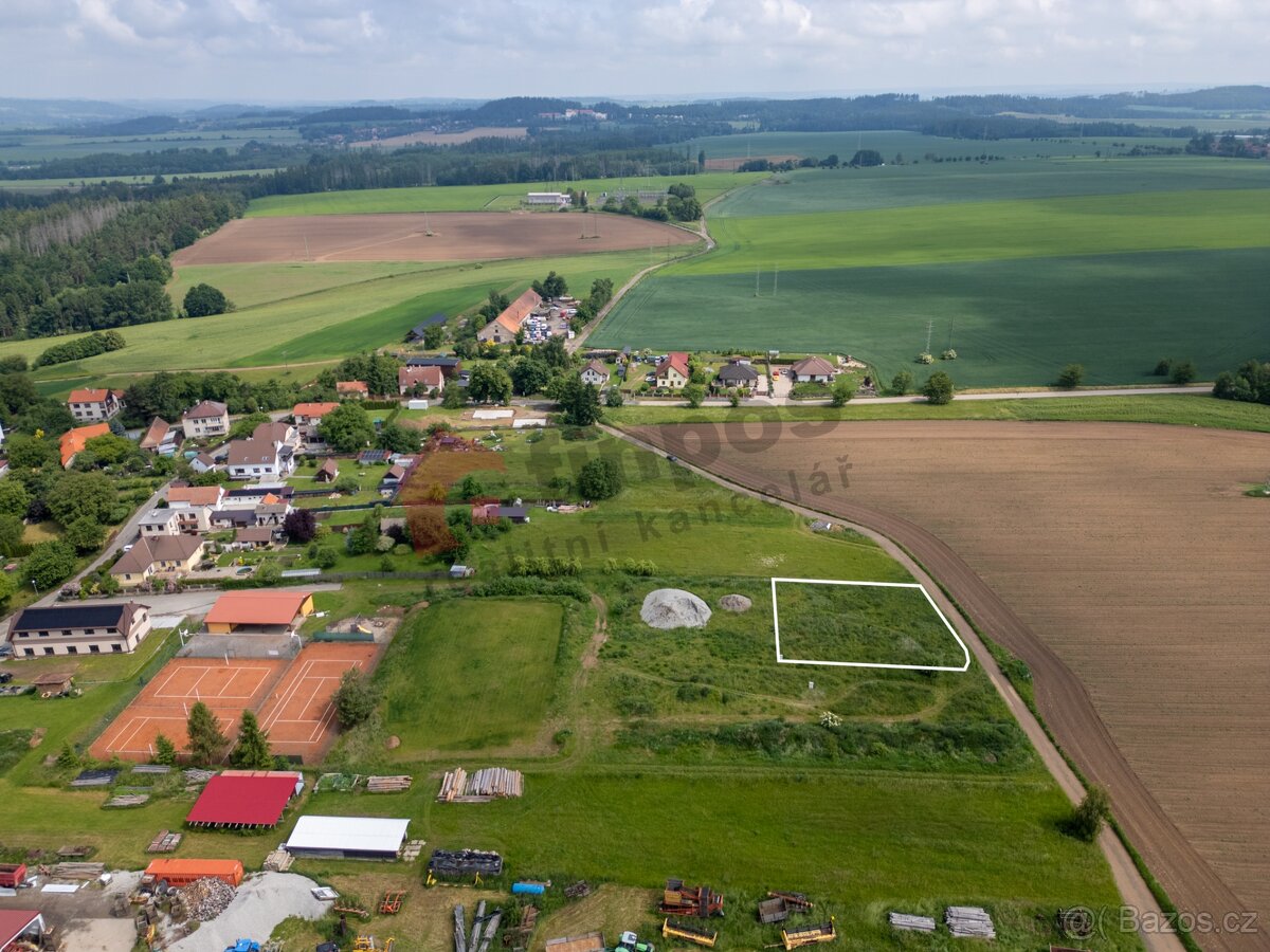 Prodej krásného pozemku v obci Řimovice u Vlašimi - 4
