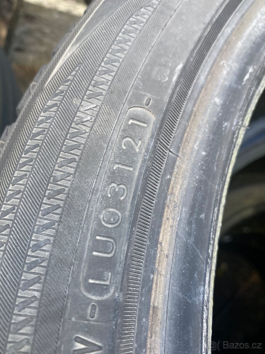 YOKOHAMA 235/45 R18 2KS ZIMA - 4