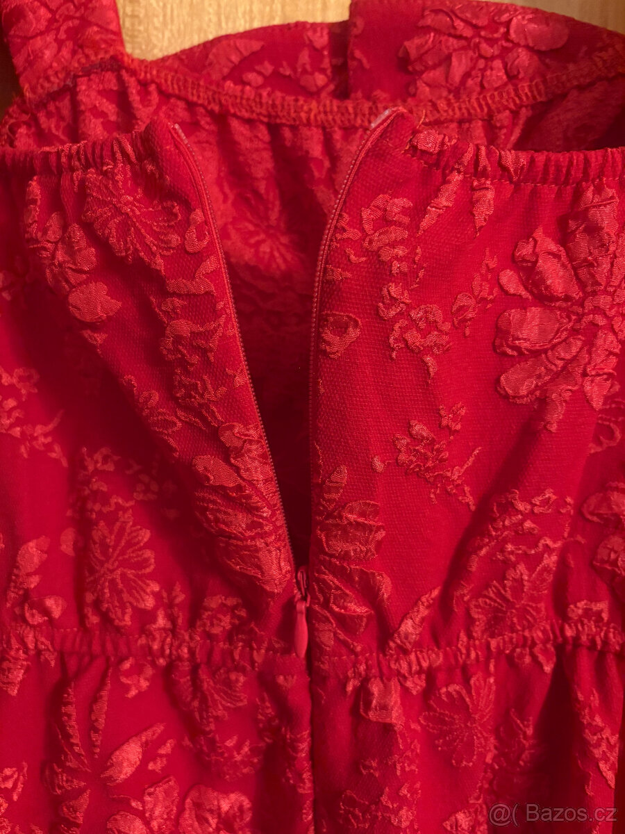 Společenské šaty červené velikost 2XL - 4