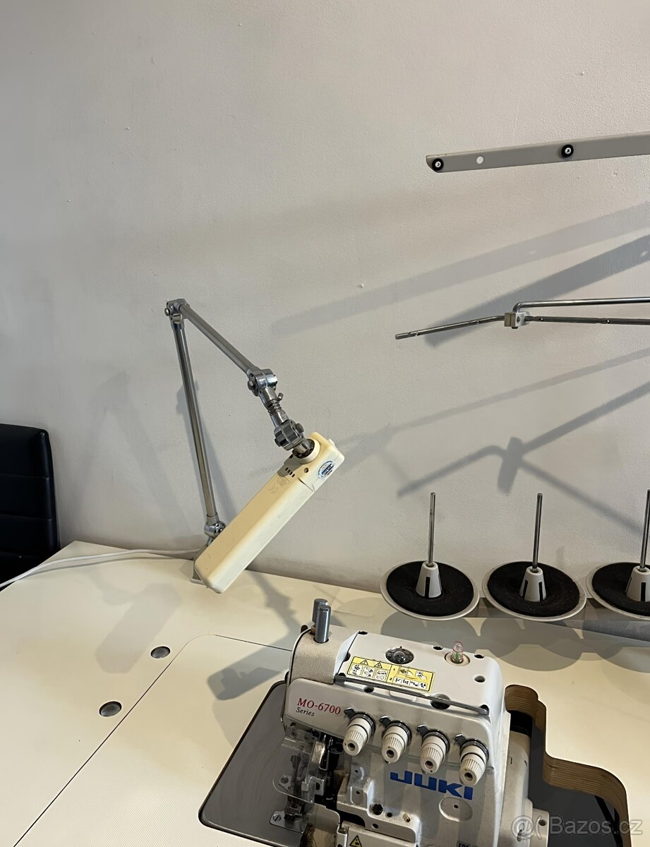 Průmyslový 5 nitny overlockJuki MO-6716s - 4