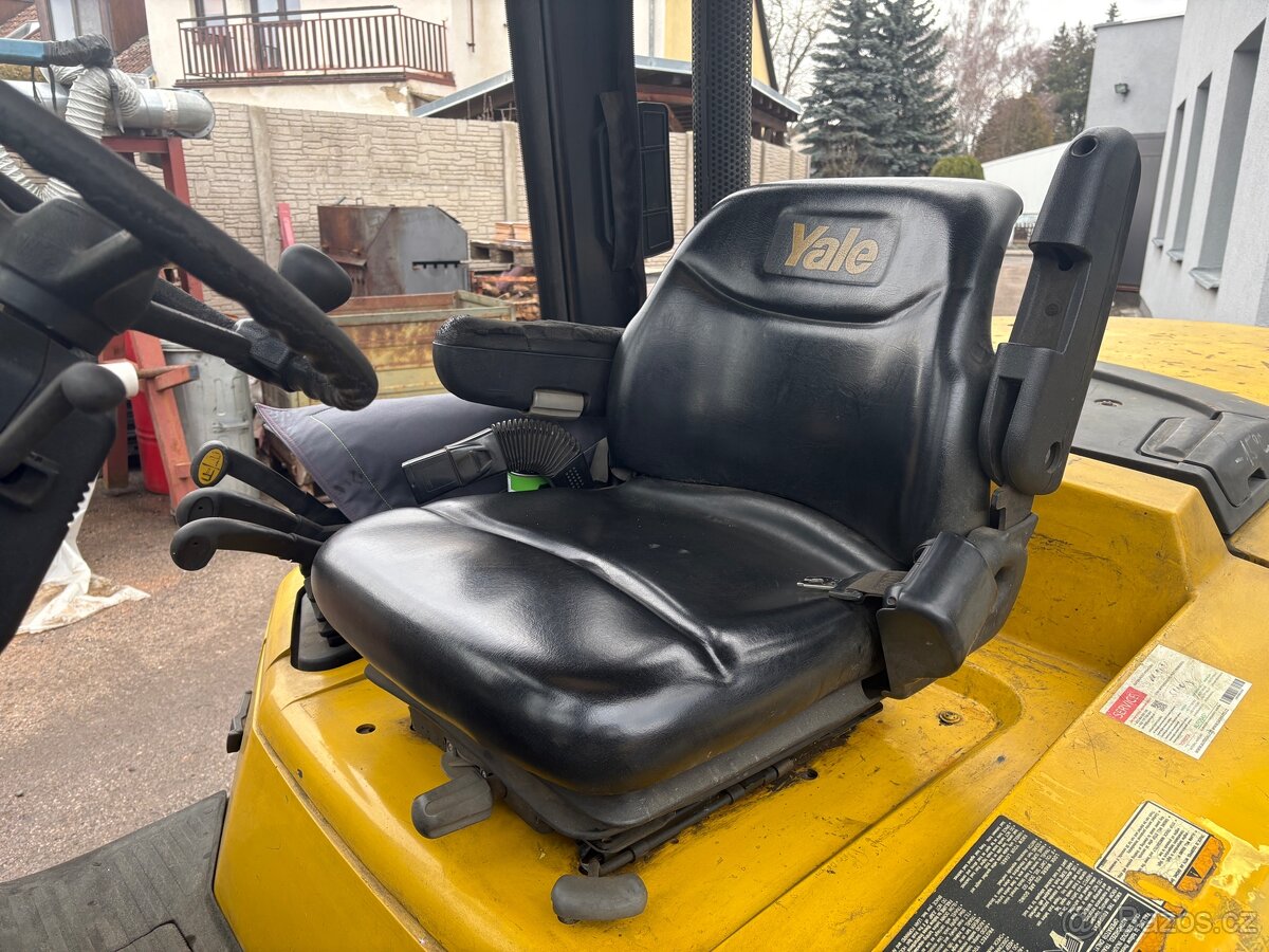 Vysokozdvižný vozík Yale - 4