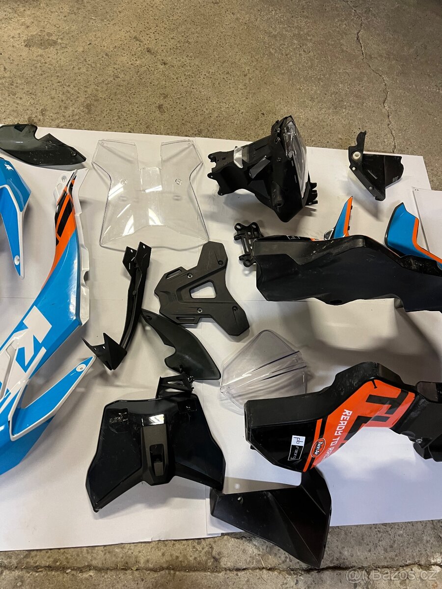 Dily ktm adventure 790r - 4