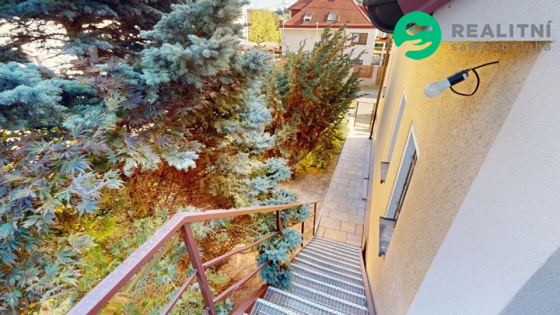 Komfortní a vzdušný byt 3+1 s terasou, 118 m2 - 4