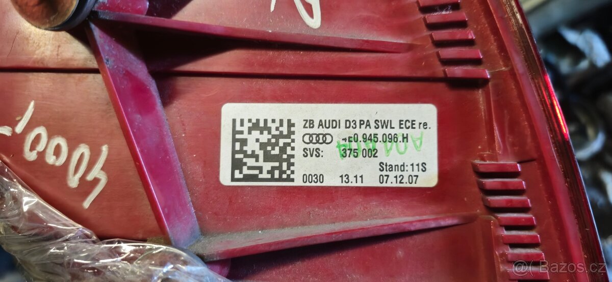 Prave zadni svetlo audi A8 4E D3 face lift facelift - 4