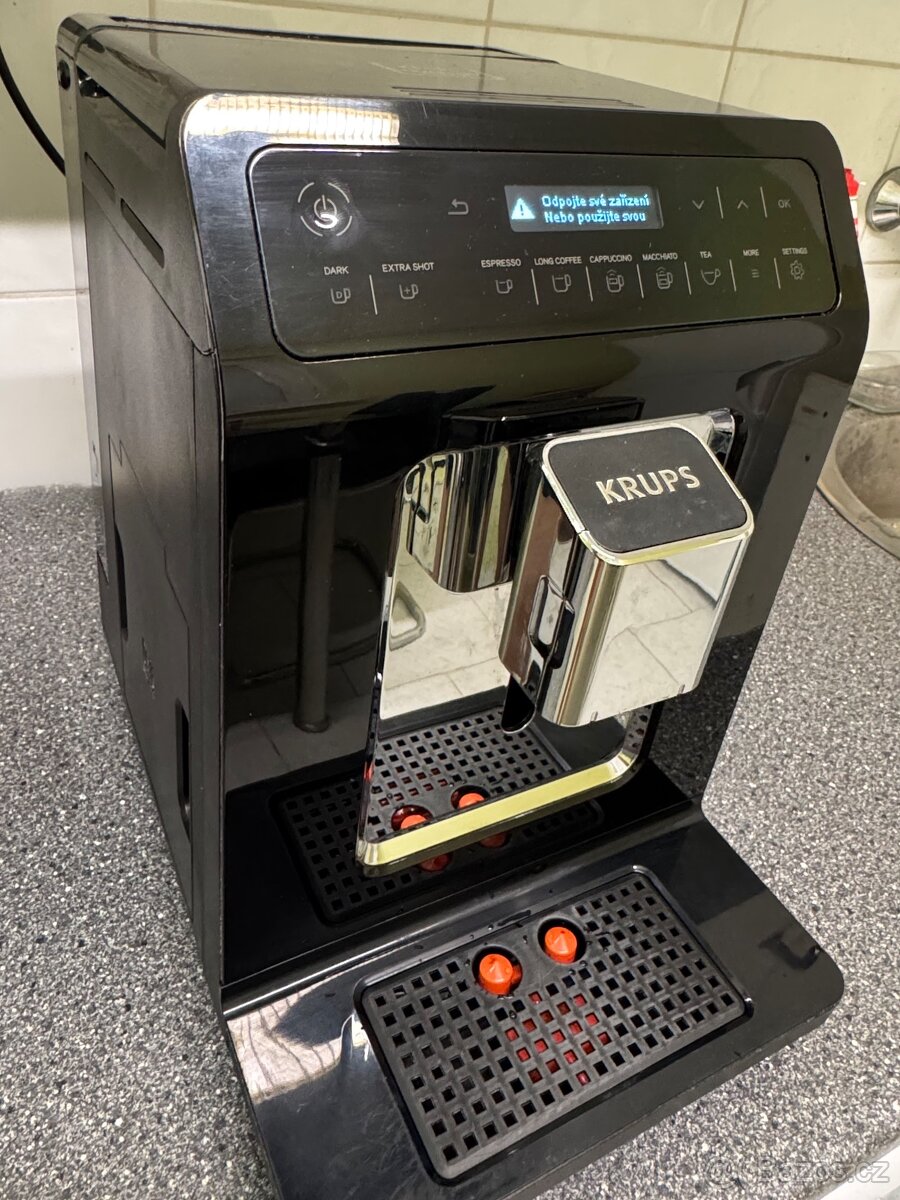 Prodám kávovar Krups EA890810 – vhodný na opravu - 4