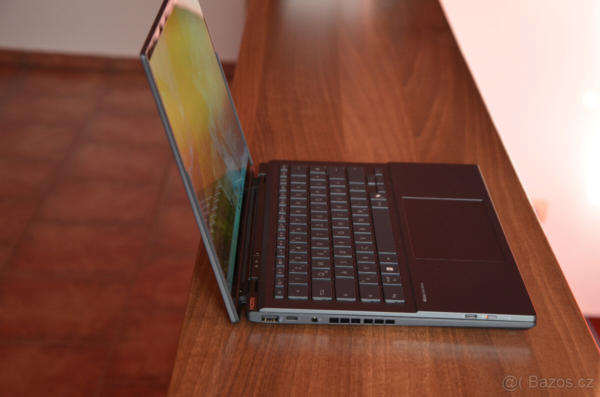 ASUS Zenbook Duo i9/16GB/SSD 1TB/záruka - 4