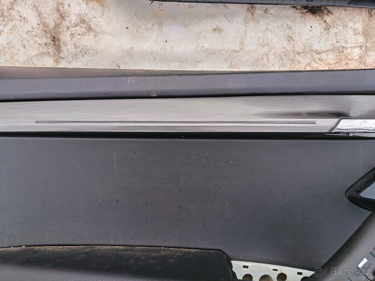 Výplně dveří Octavia 3 s ambientní osvícení - 4