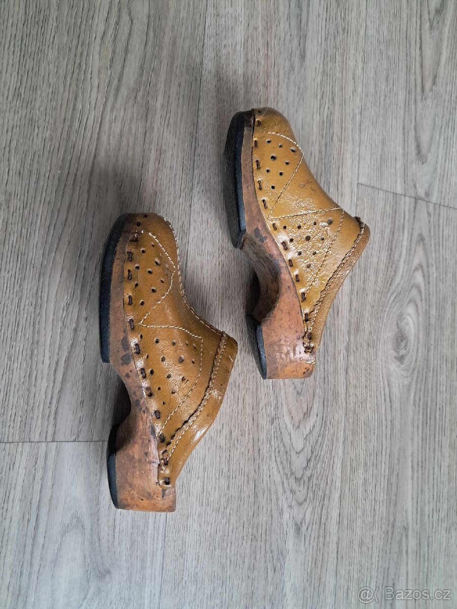 Retro dětské botičky, dřeváky - 4