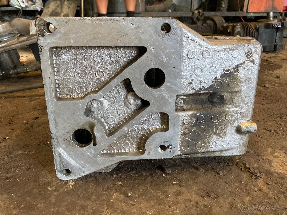 Olejový chladič Tatra 815 terno - 4