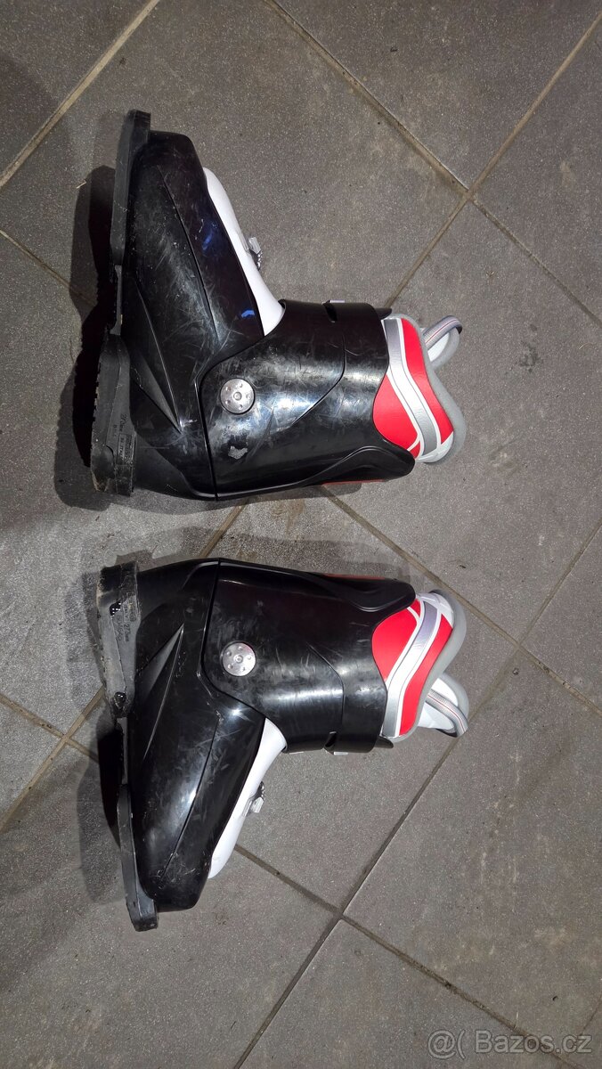 Prodám lyžařské boty 23/23,5 zn.Head - 4