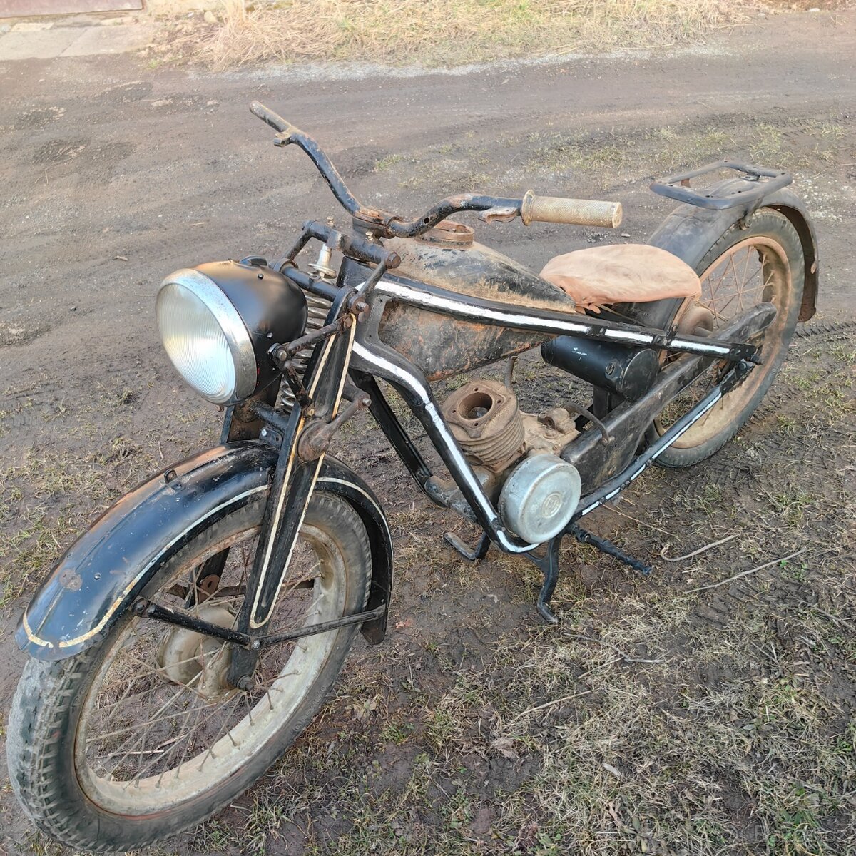 ČZ 175 předvalecna - 4