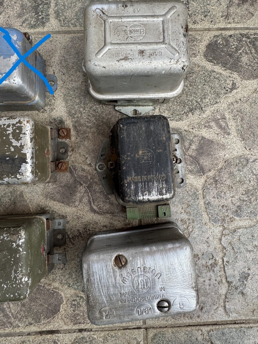 Staré relé - 4