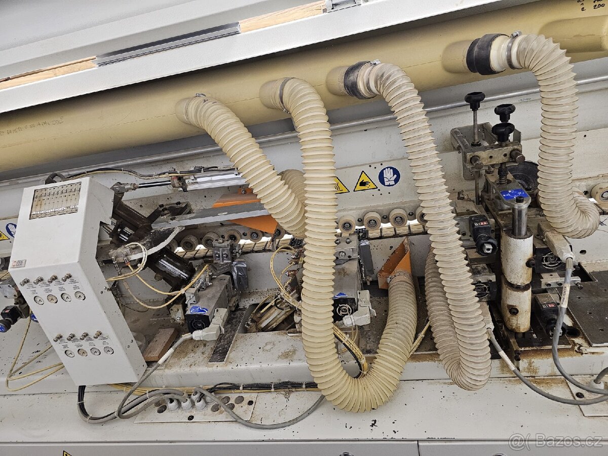 Olepovačka SCM 203 - 4