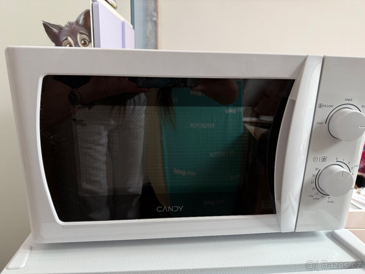 Lednice, vařič a mikrovlnka - 4