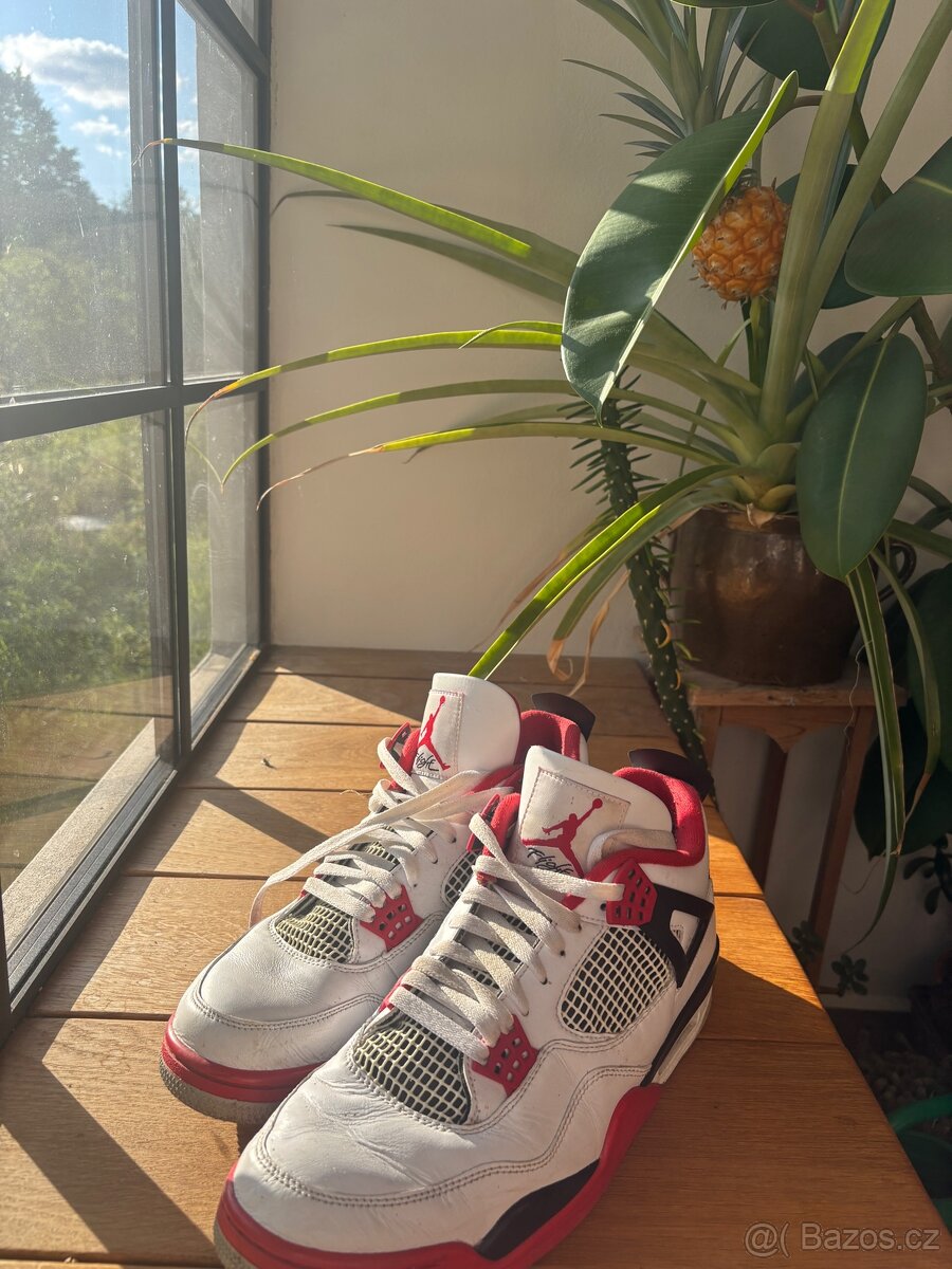 Jordan 4 fire red - 4