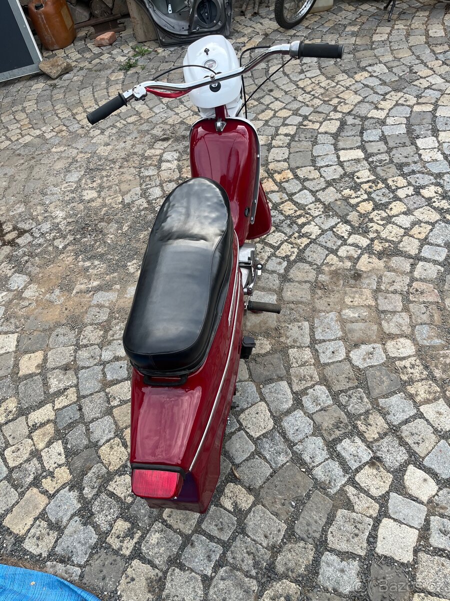 Jawa pionýr 21 - 4