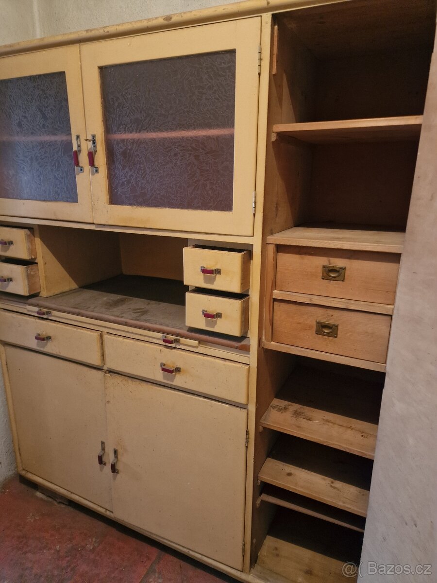Starý kredenc/příborník k renovaci odvoz zítra - 4