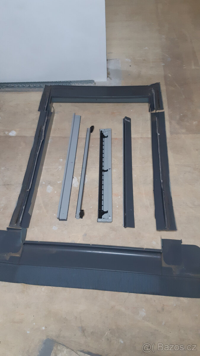 Dřevěné střešní okno - 4