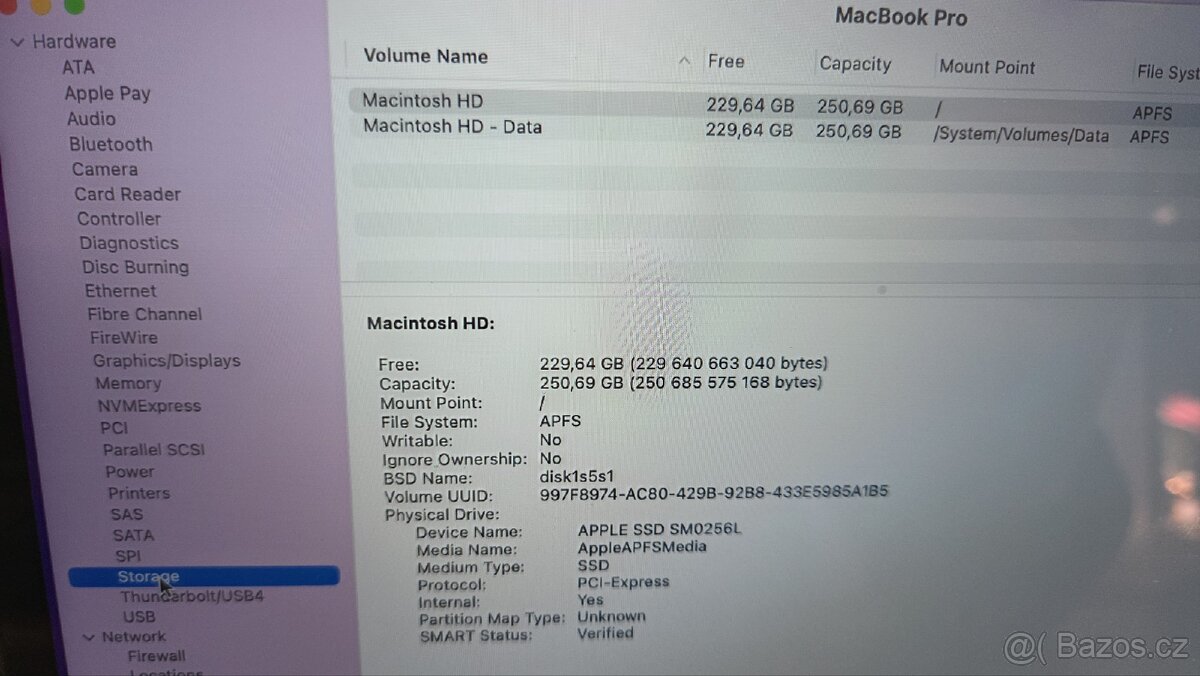 Apple MacBook Pro A1708
- 4