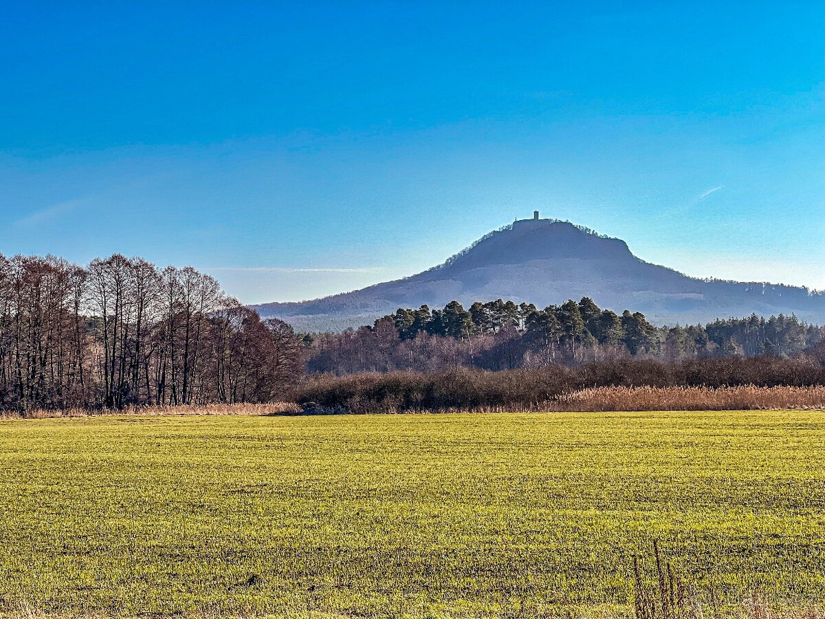 Pozemek u cyklostezky - 4