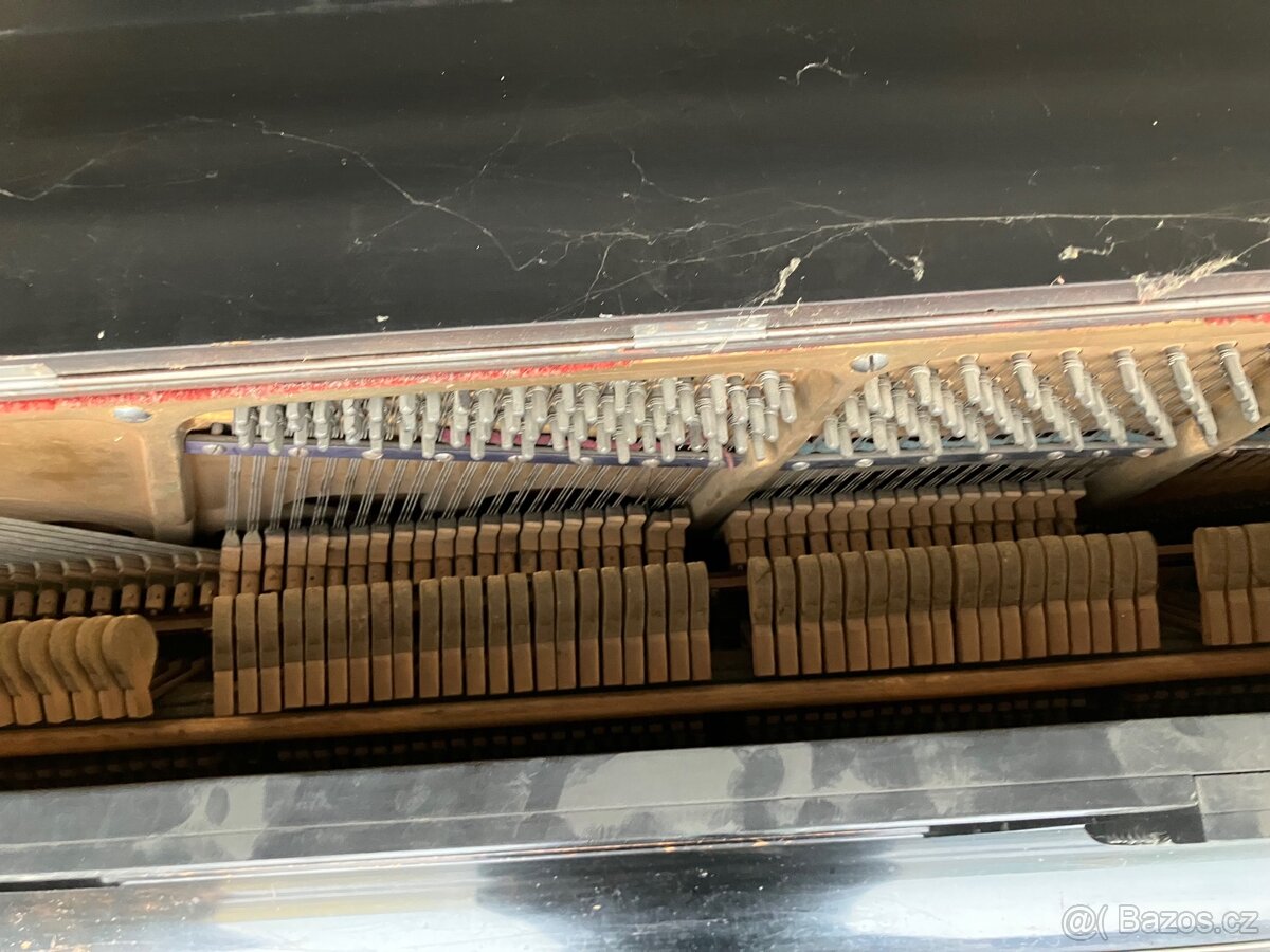 Klavír, pianino, piáno. - 4