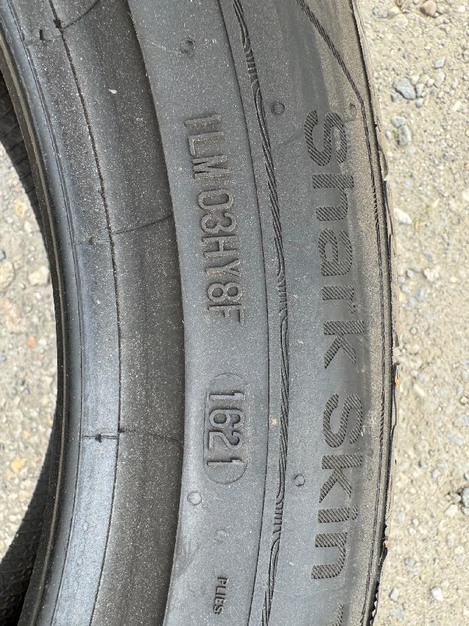 Pneu 215 50 18" 92W - 4