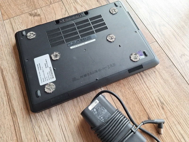 Notebook Dell e5450 s nabíječkou - 4