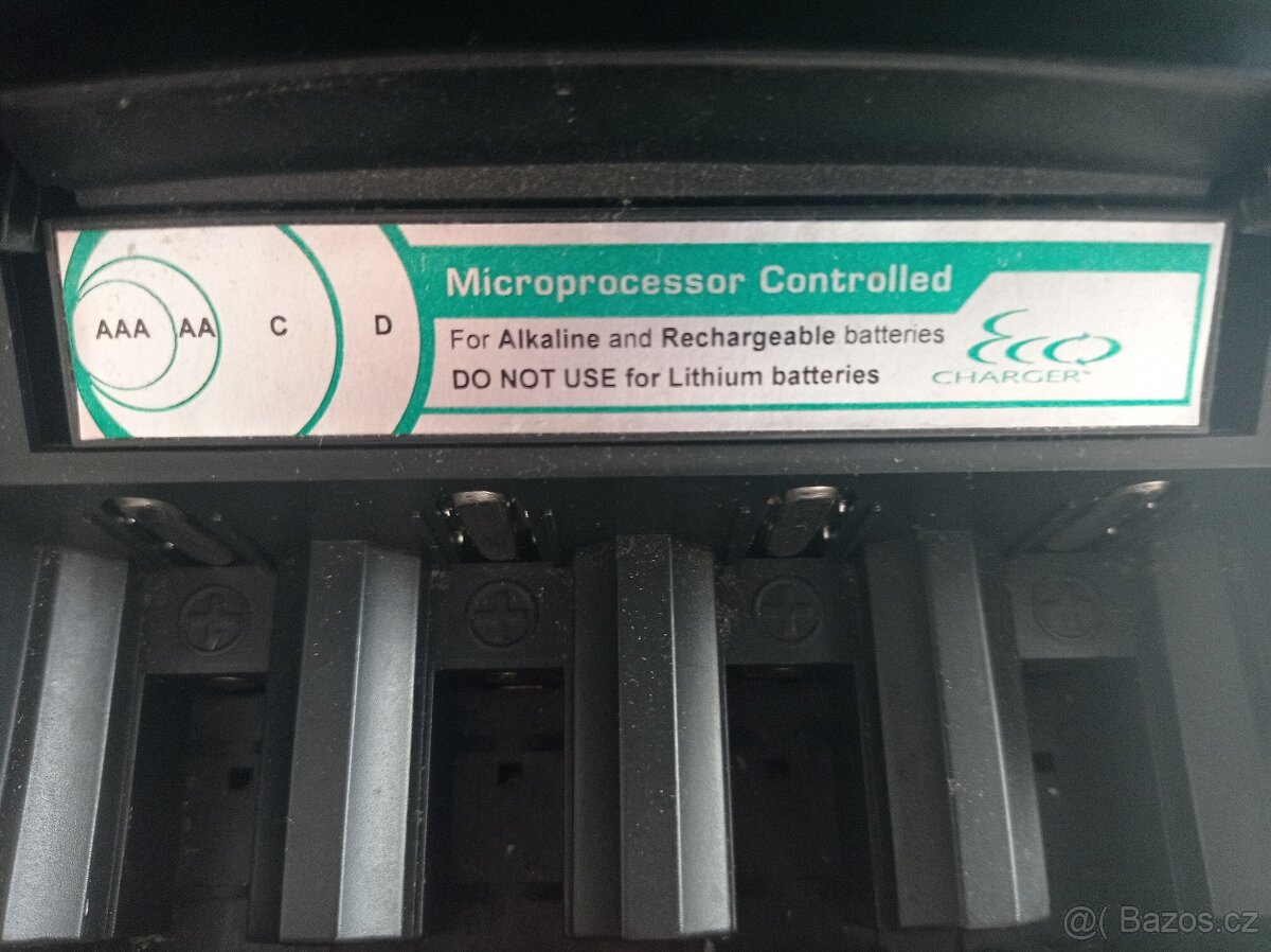 Nabíječka baterií AA, AAA, C, D s dopočetem - 4