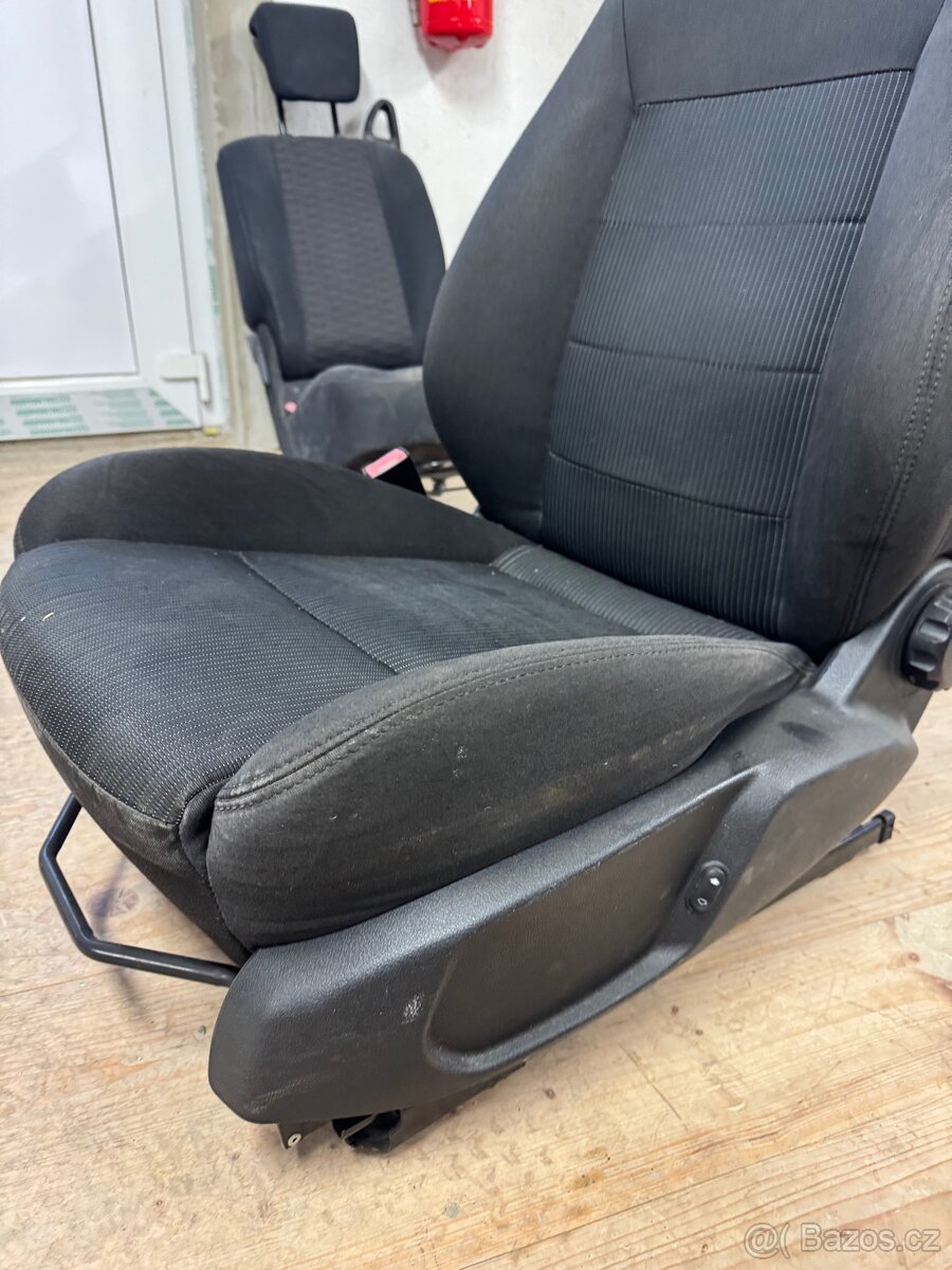 Ford Mondeo Mk4 2007-10, řidičova sedačka, sedadlo - 4