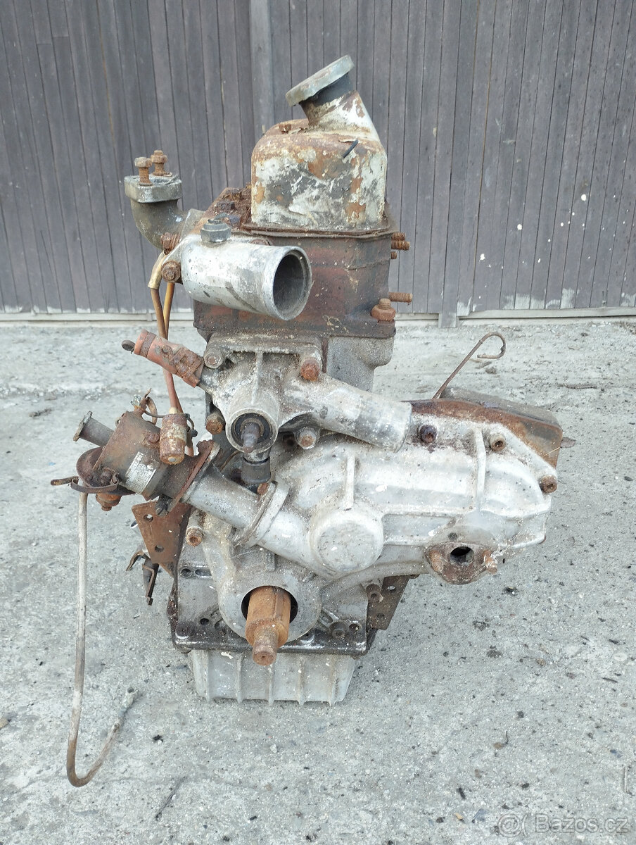 Sháním majitele prototypu malotraktoru Agrostroj Prostějov - 4